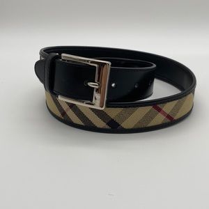 Burberry women’s belt. Size 42 (European)
